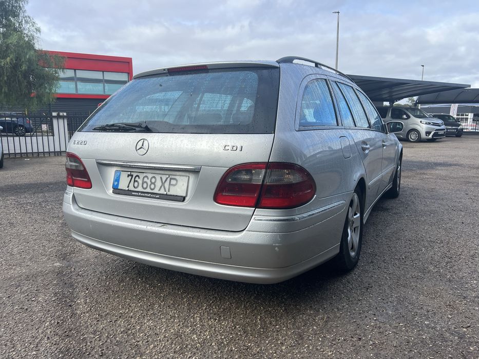 135 € 84 meses E220  ,CX AUT, T/A ,150 CV , Estimada