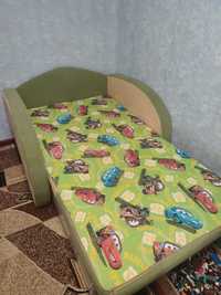 Дитяче ліжко (диванчик)