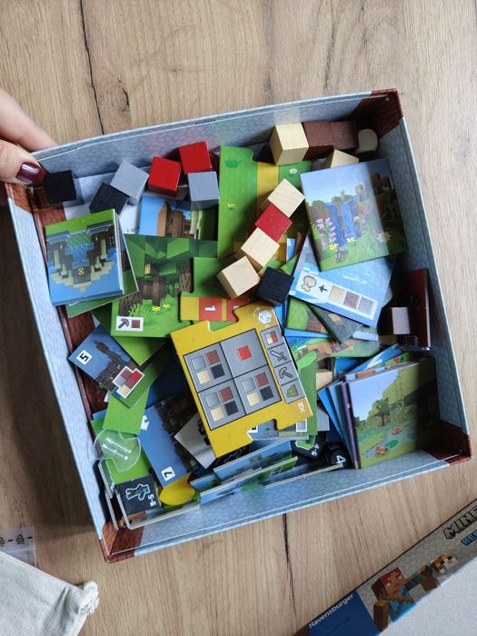 Gra Minecraft Heroes of the village Ravensburger