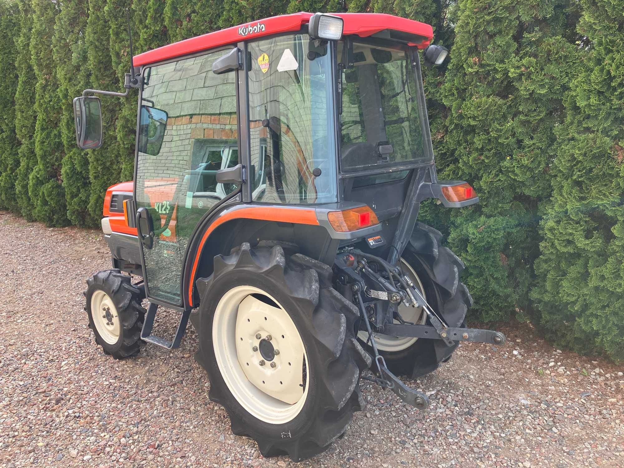 Mini Traktor Japoński Kubota KL25 Kabina Ogrodniczy Sadowniczy Ciągnik
