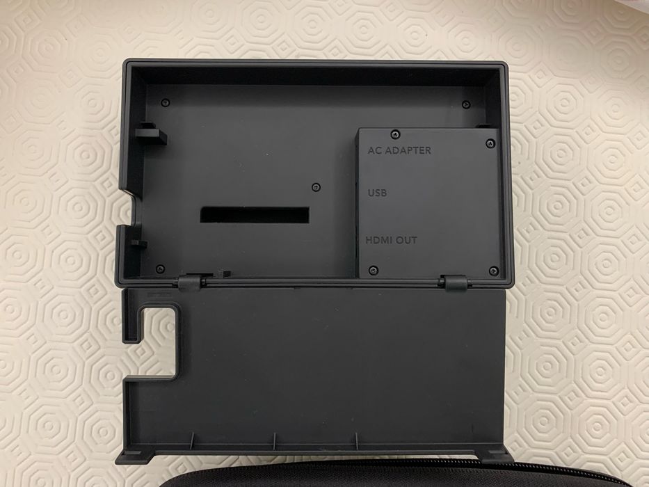 Nintendo Switch com bolsa