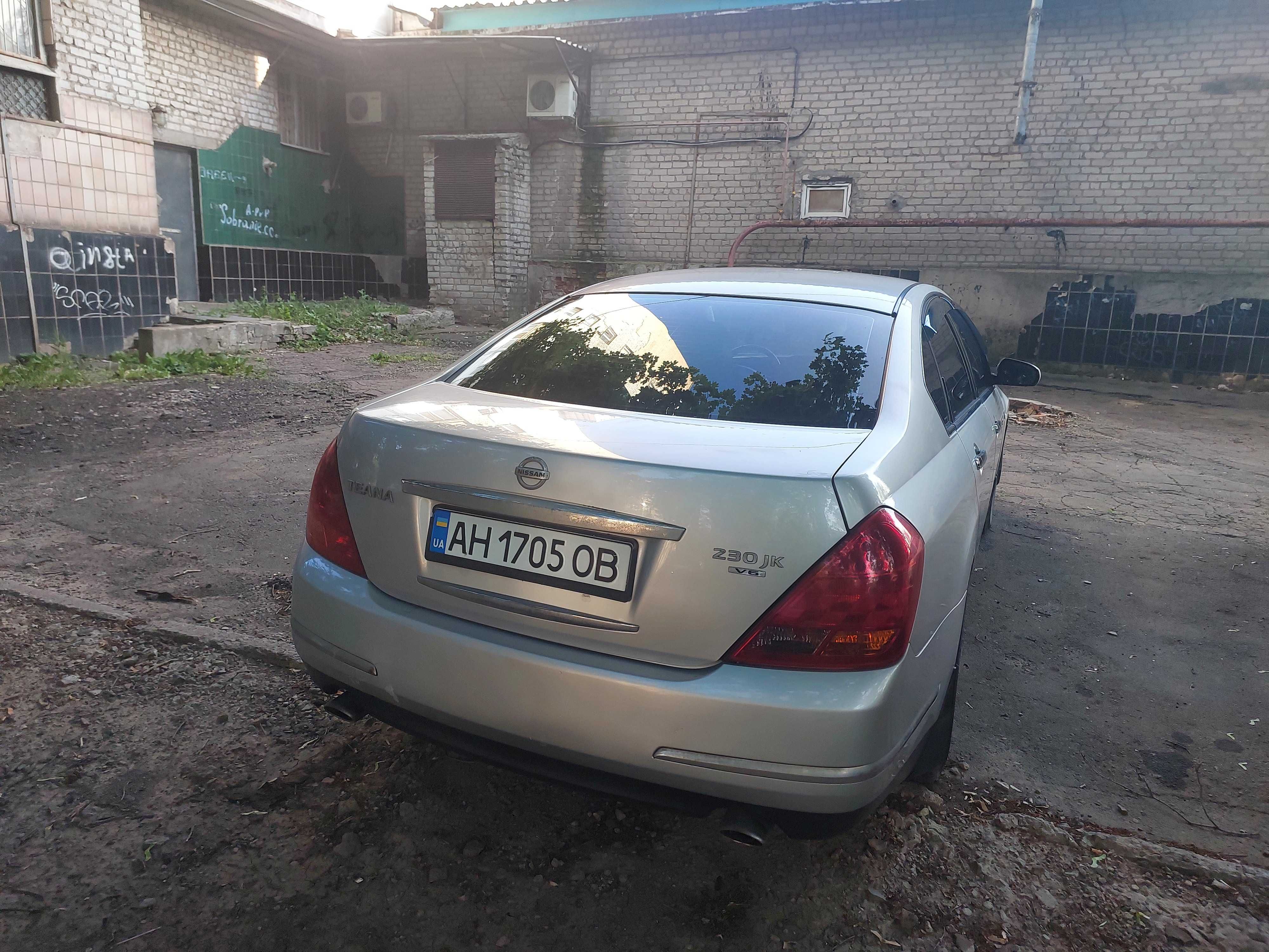 Nissan teana j31