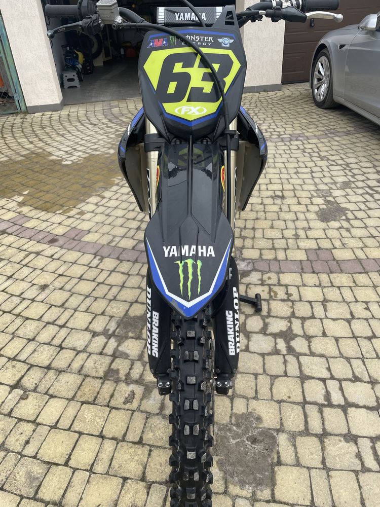 Кросовий мотоцикл Yamaha yz450f. 2019