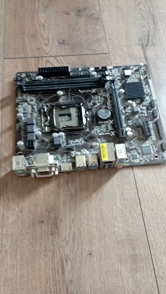 Материнська плата asrock b85m-hds