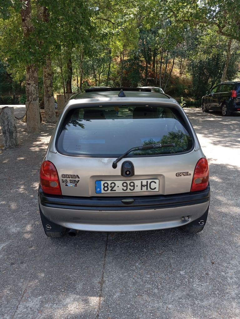 Opel corsa sport 1.4