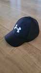 Czapka z daszkiem bejsbolówka Under Armour. Czarna. L / XL