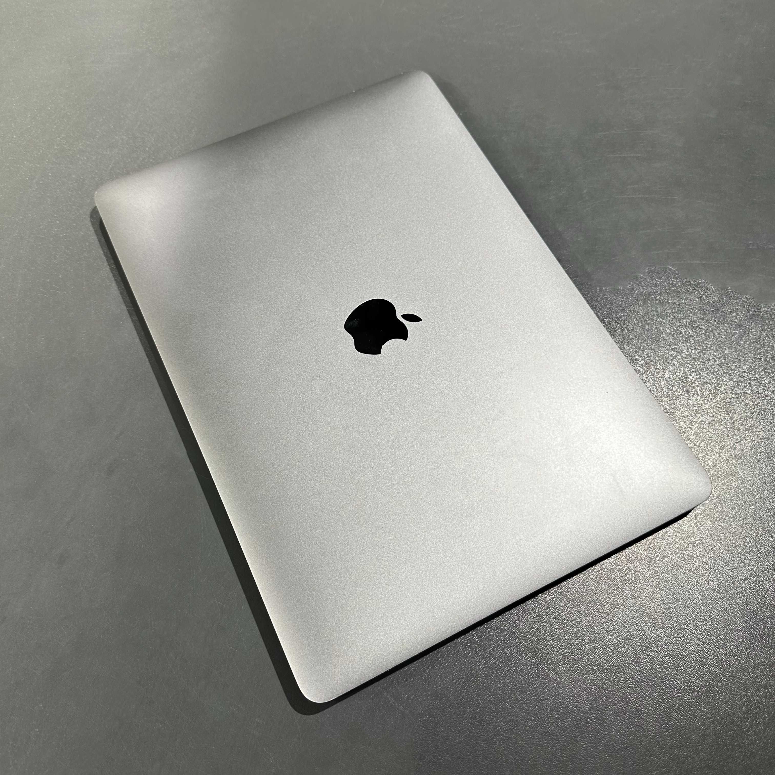 MacBook Pro 13" 2020 M1 16gb RAM 512gb SSD В НАЯВНОСТІ!