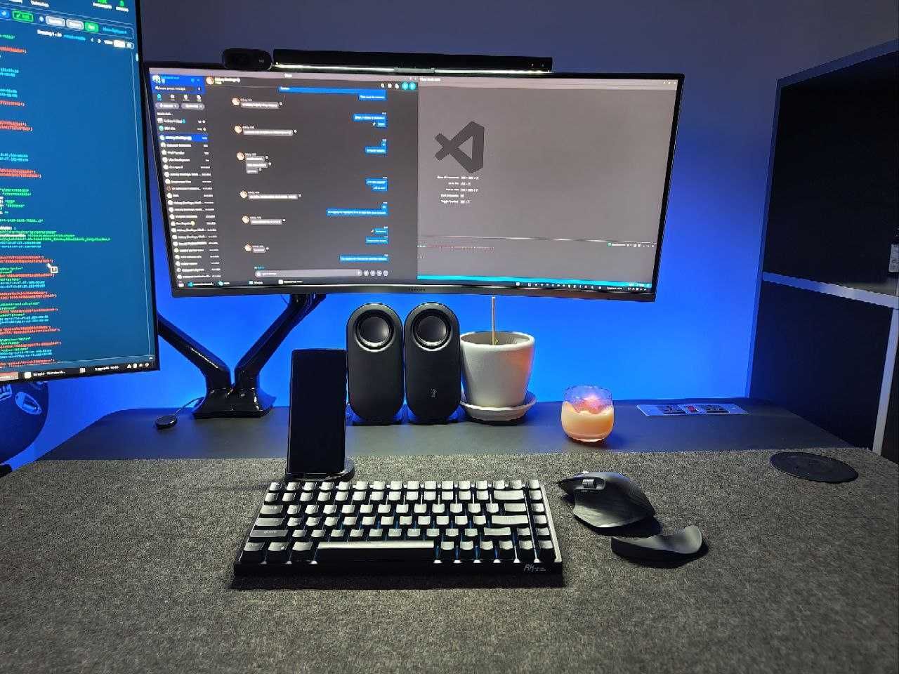 Монітор 34" Samsung Curved C34H890