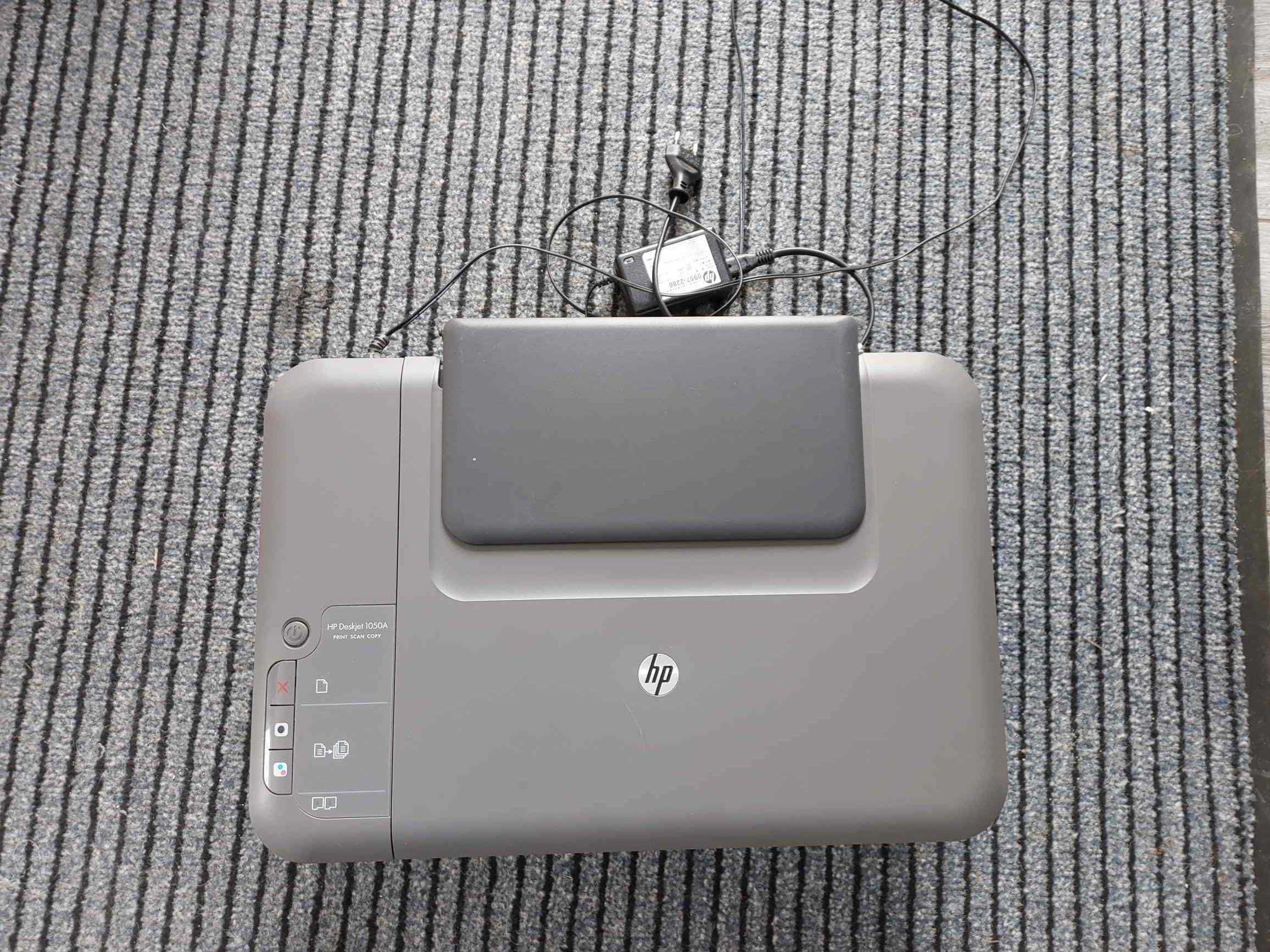 Drukarka HP 1050A drukarka ksero skaner dom biuro kartka wyposażenie