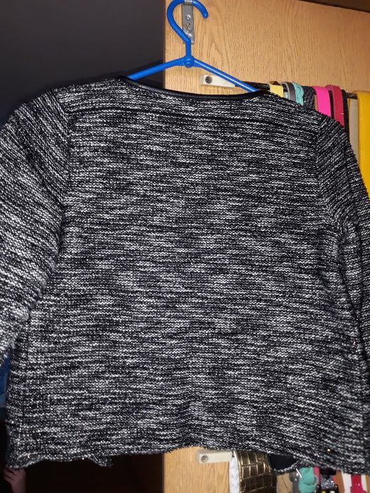 Sweterek narzutka 134