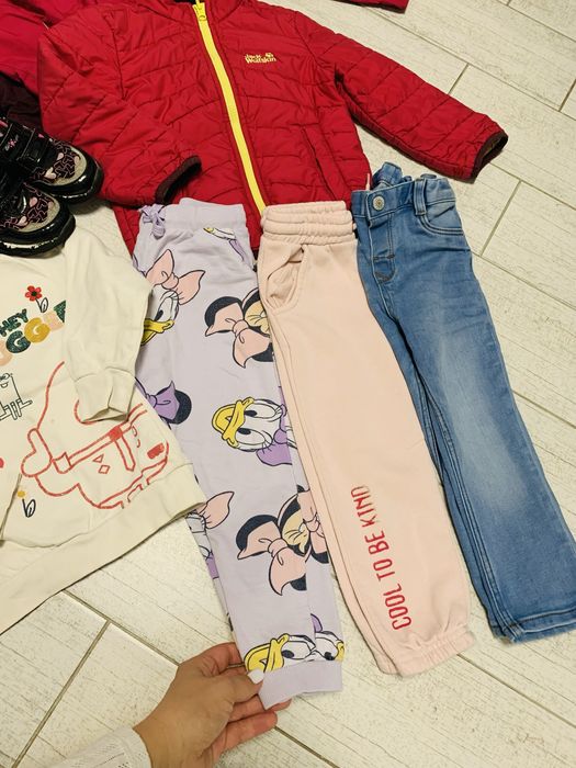 Комплект теплих речей на дівчинку 2-3 роки + 2 вітровки та кросівки 26