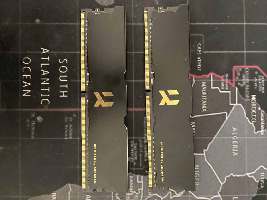 Оперативная память Iridium pro Black Goodram IPR 2x8/16