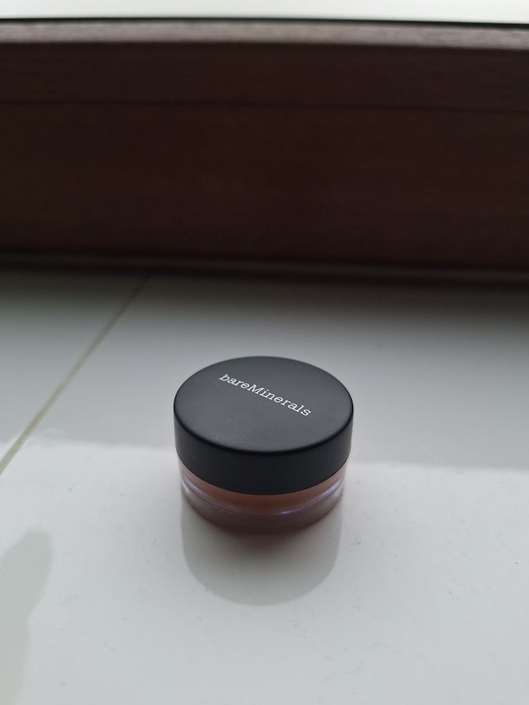 Bare minerals mineralny sypki bronzer warmth all over face color