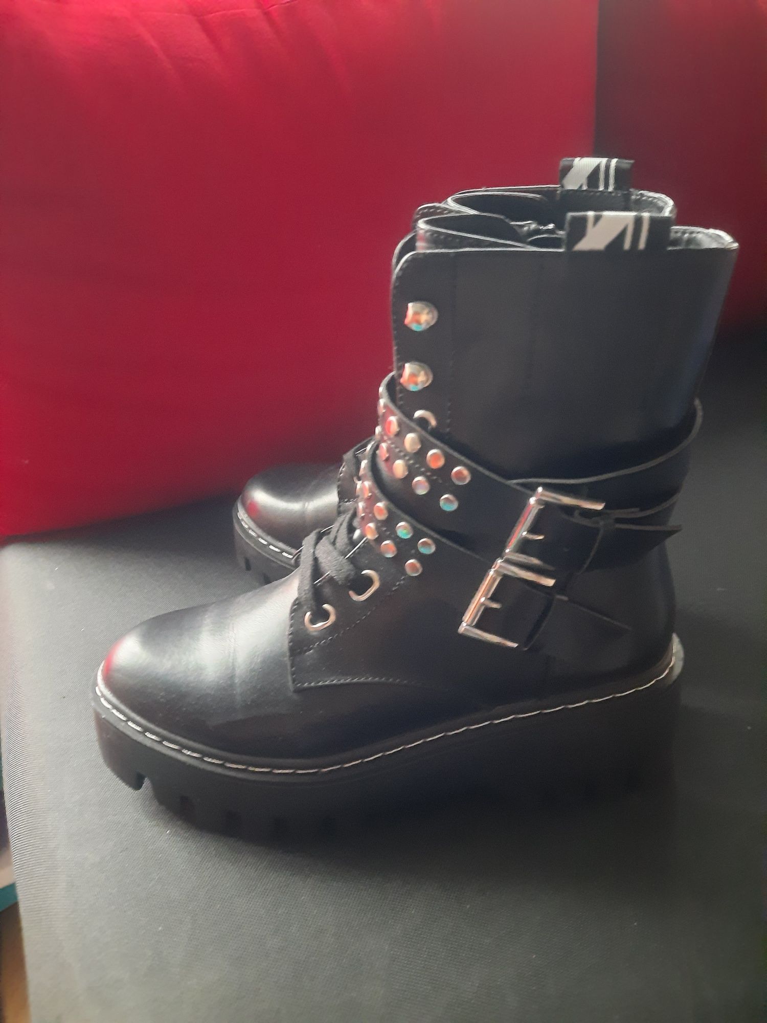 Buty botki CCC 39