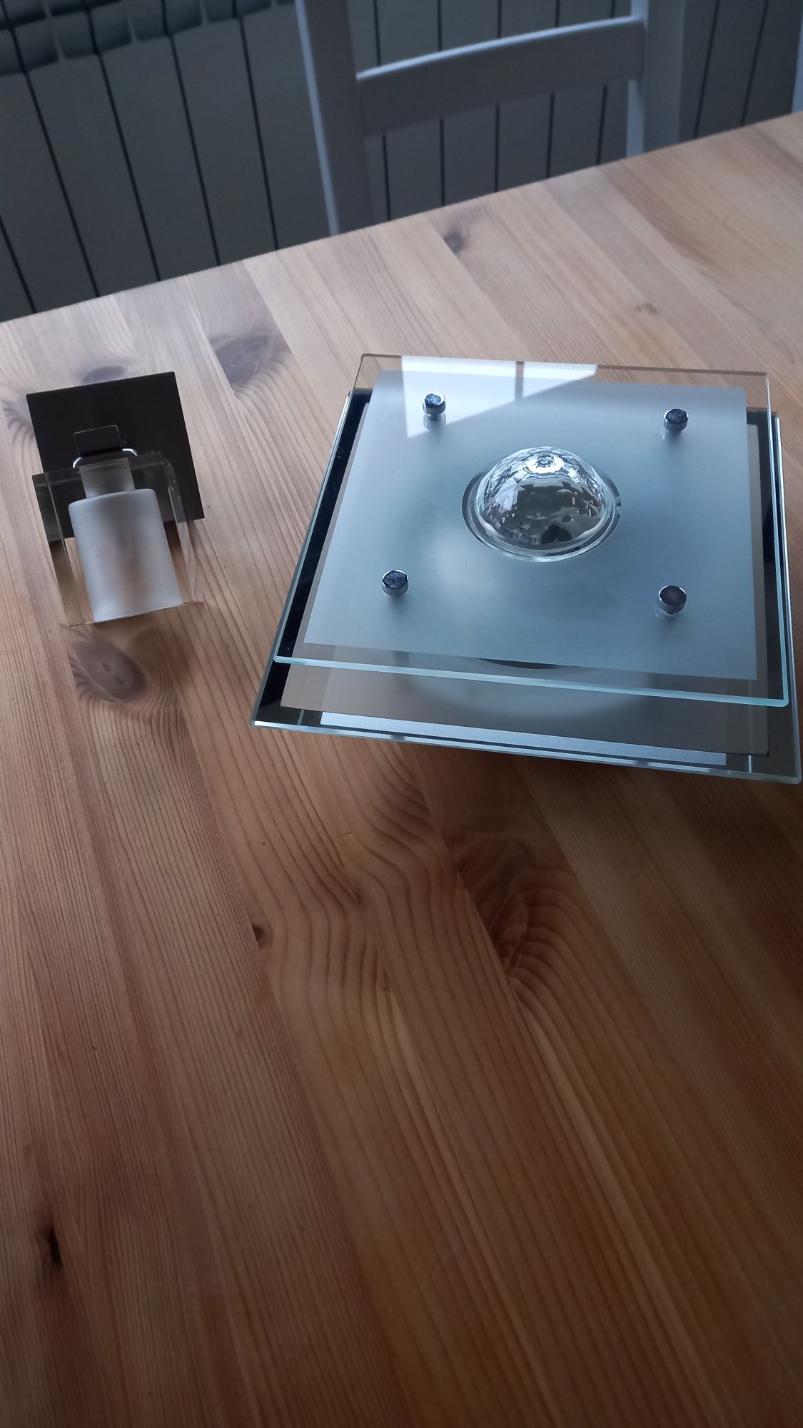 Lampy łazienkowe