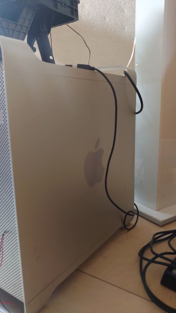 Komputer Mac Pro I5