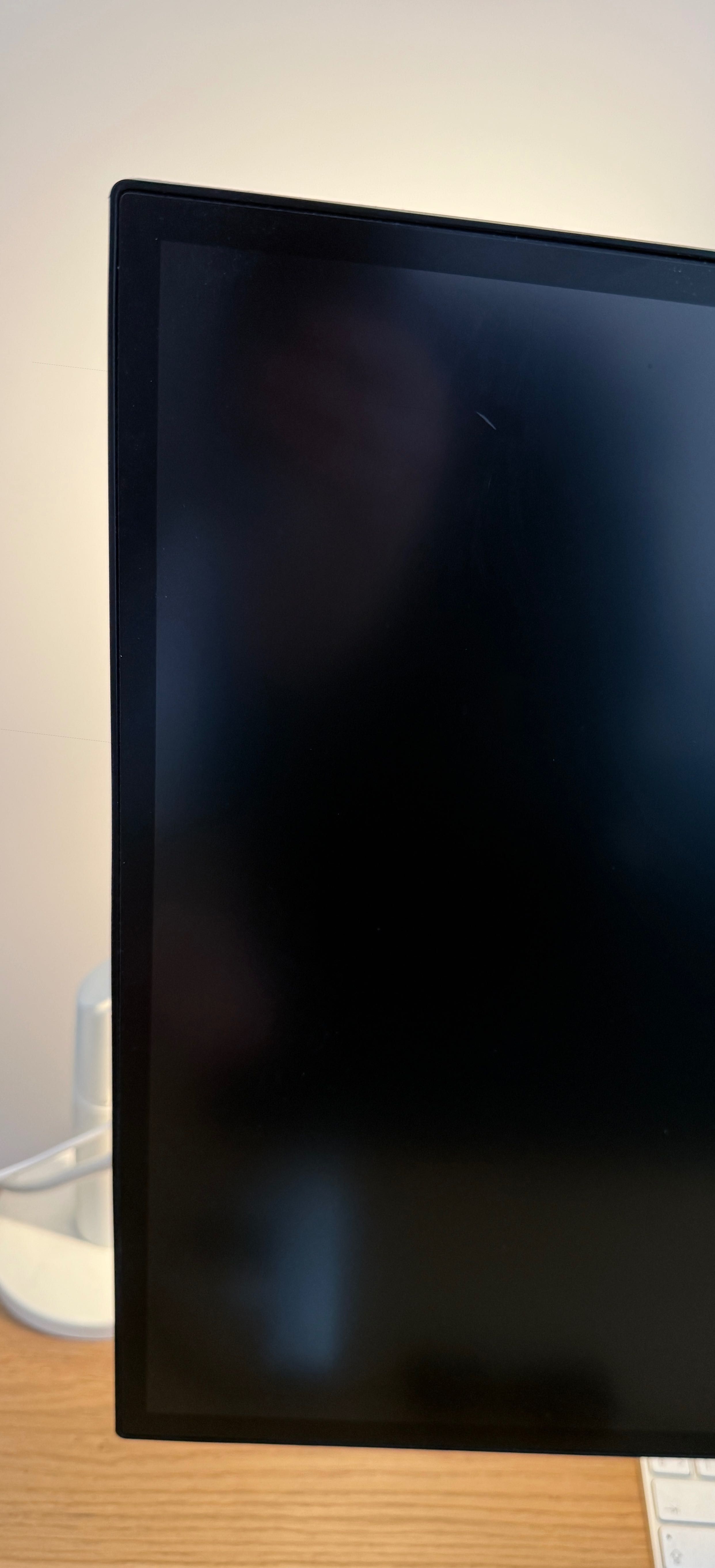 Продам монітор LG 34WK95U-W 34”, 5K UltraWide, IPS Thunderbolt 3