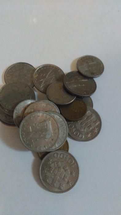 Moedas antigas da Républica Várias