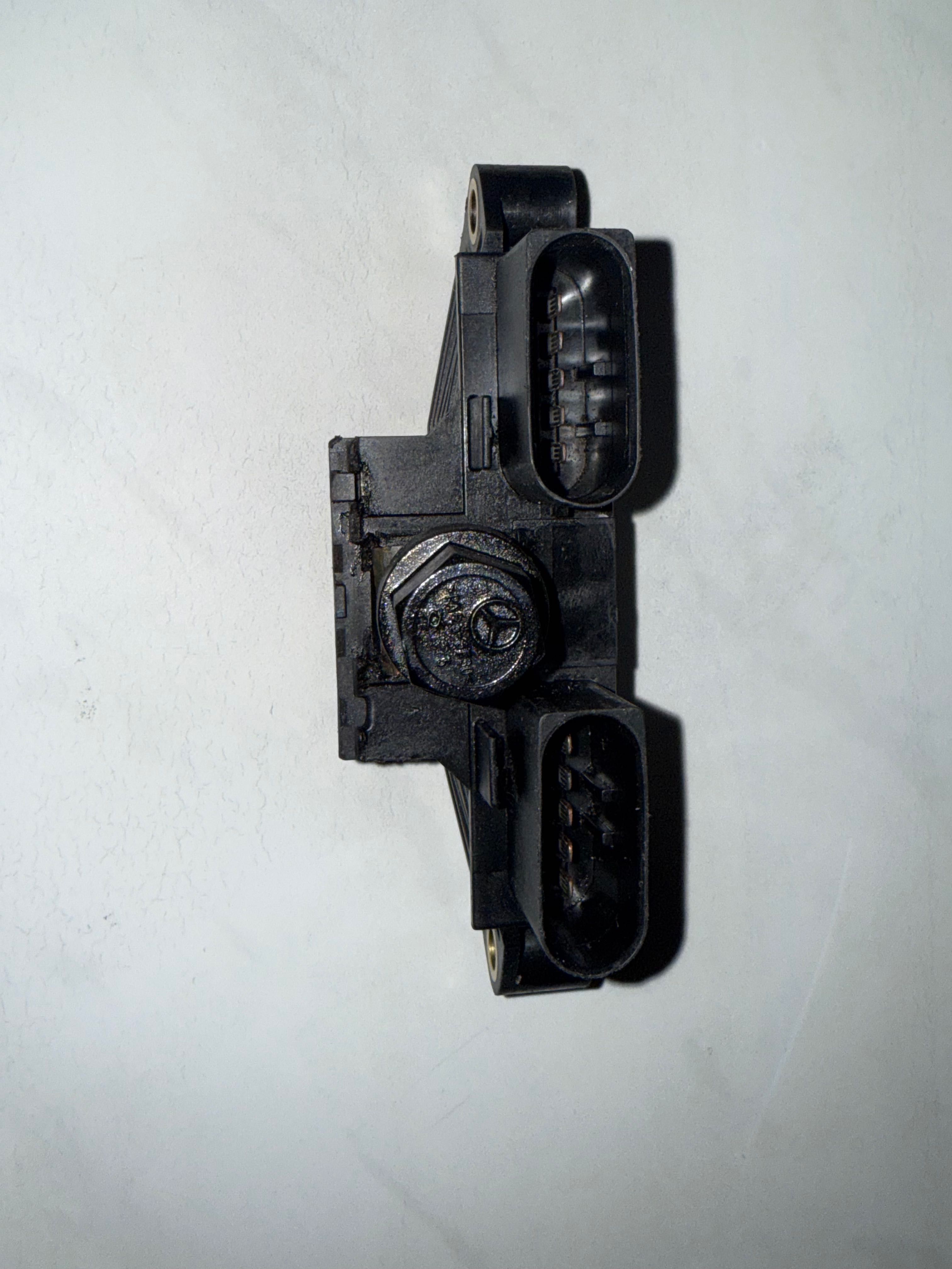 Реле свечей A2205450332на Mercedes ML400G400S400E400W163W463W220W211