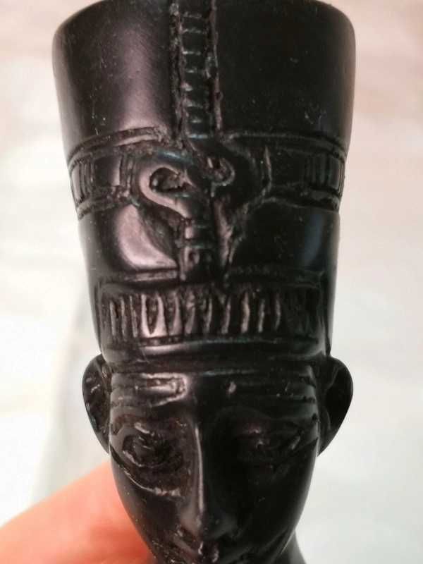 Figurka ozdobna Nefretete. Oryginał z Egiptu (17S)