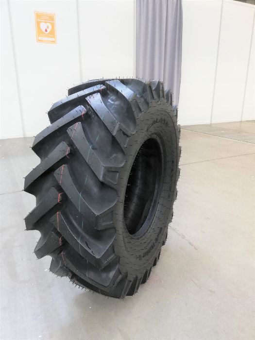 NOWA OPONA 11.5/80-15.3 WORKMASTER 12PR TL Galaxy 5 Lat GW.
