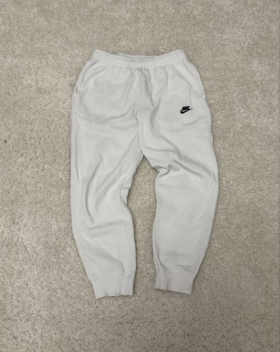 Штани від Nike