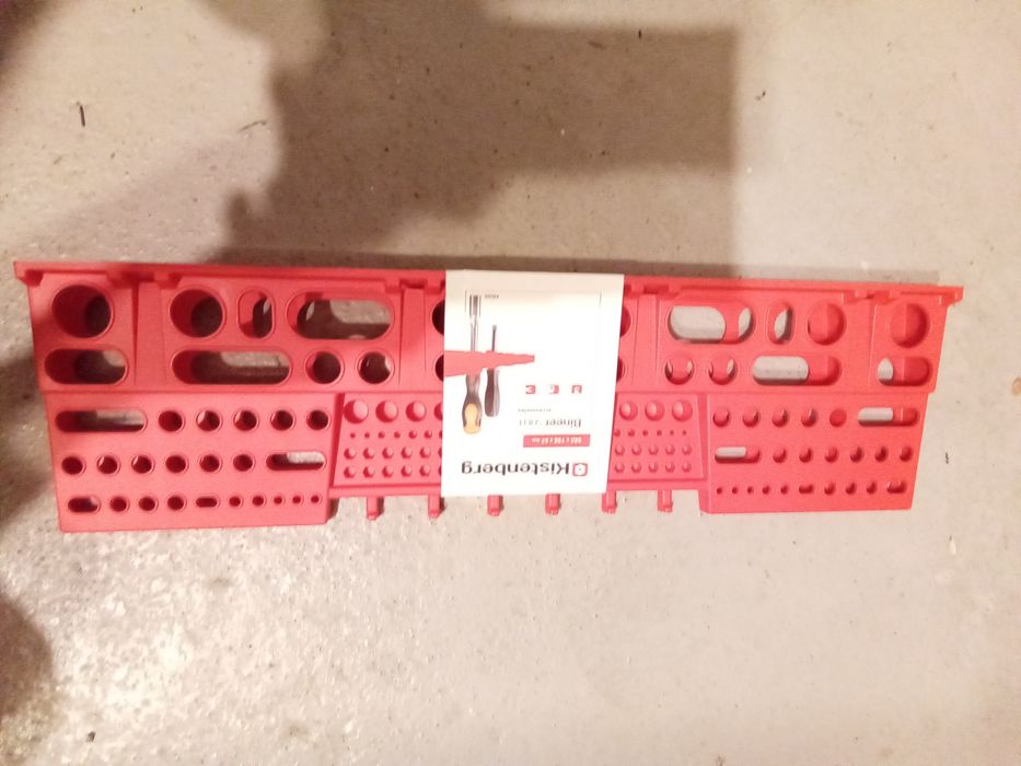 Półka, wieszak na narzędzia, wkrętaki, klucze, organizer