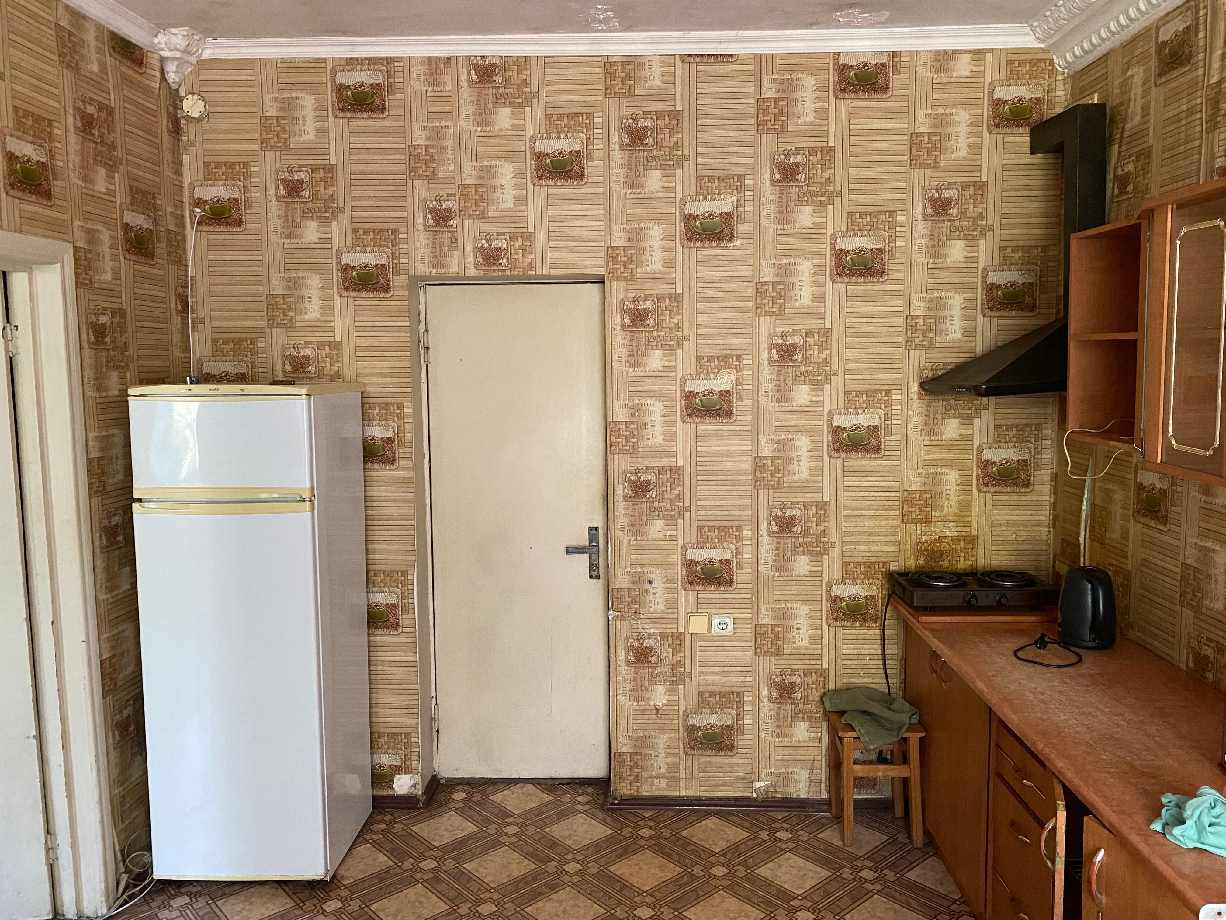 Продам не дороге житло у гуртожитку