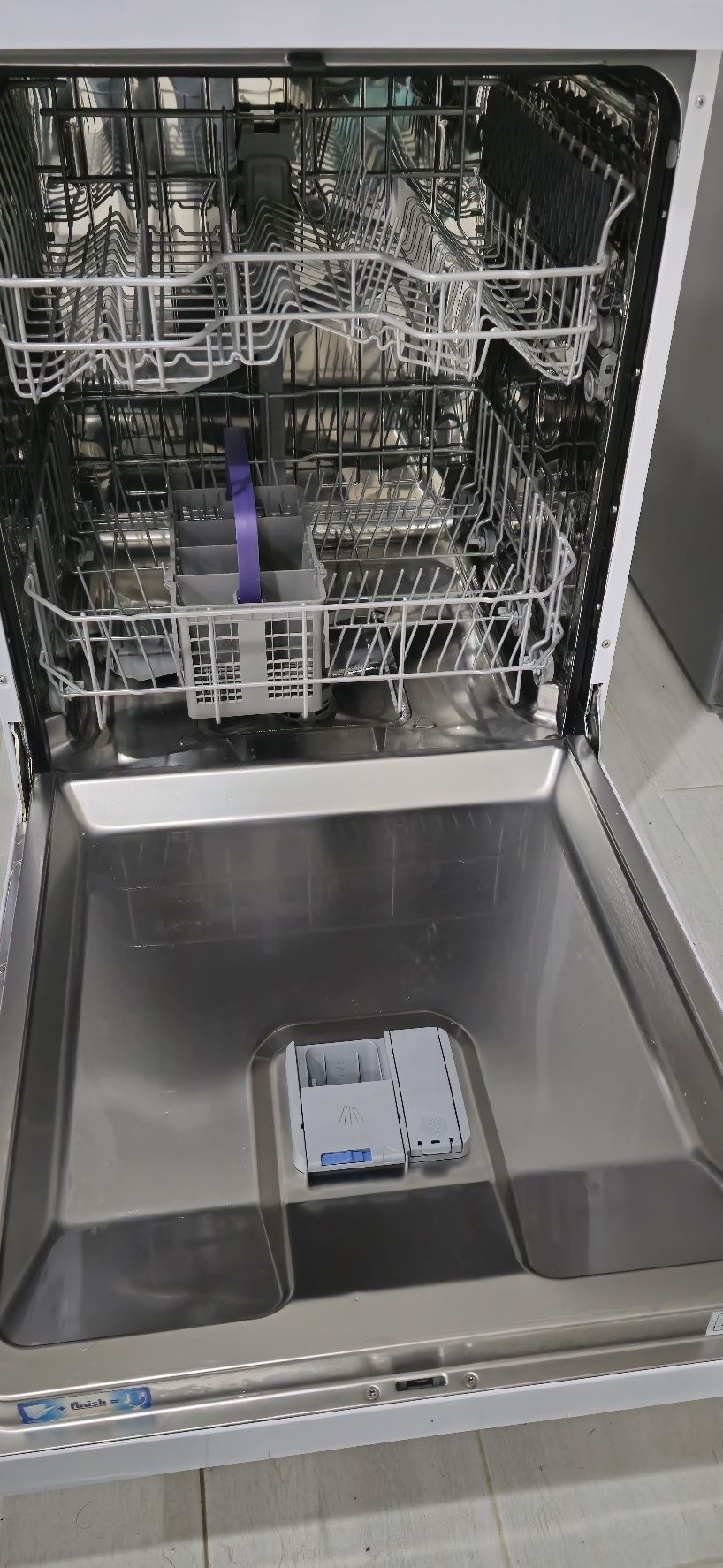 Máquina de Lavar Loiça BEKO DVN05320W (13 Conjuntos) - Com garantia