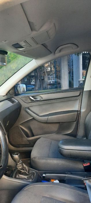 Продам свій автомобіль Skoda Rapid один власник