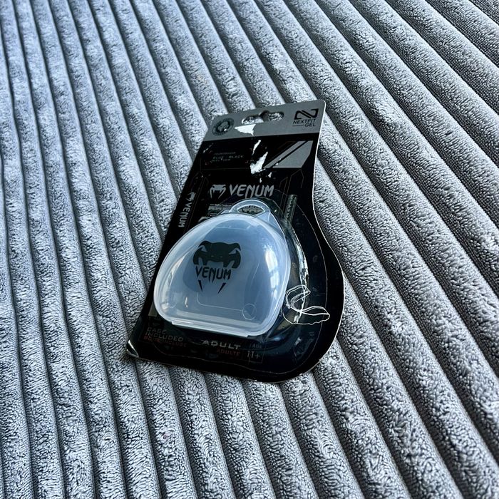 Ochraniacz na zęby Venum Predator szczęka