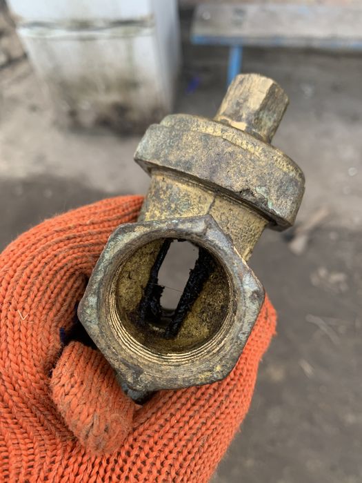 Кран Ру    25    Пробковый