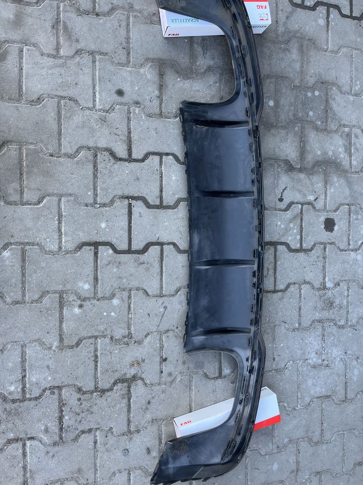 Dyfuzor spoiler tyl Audi S3 8V A3 sedan limousine 8V5.807.521AA