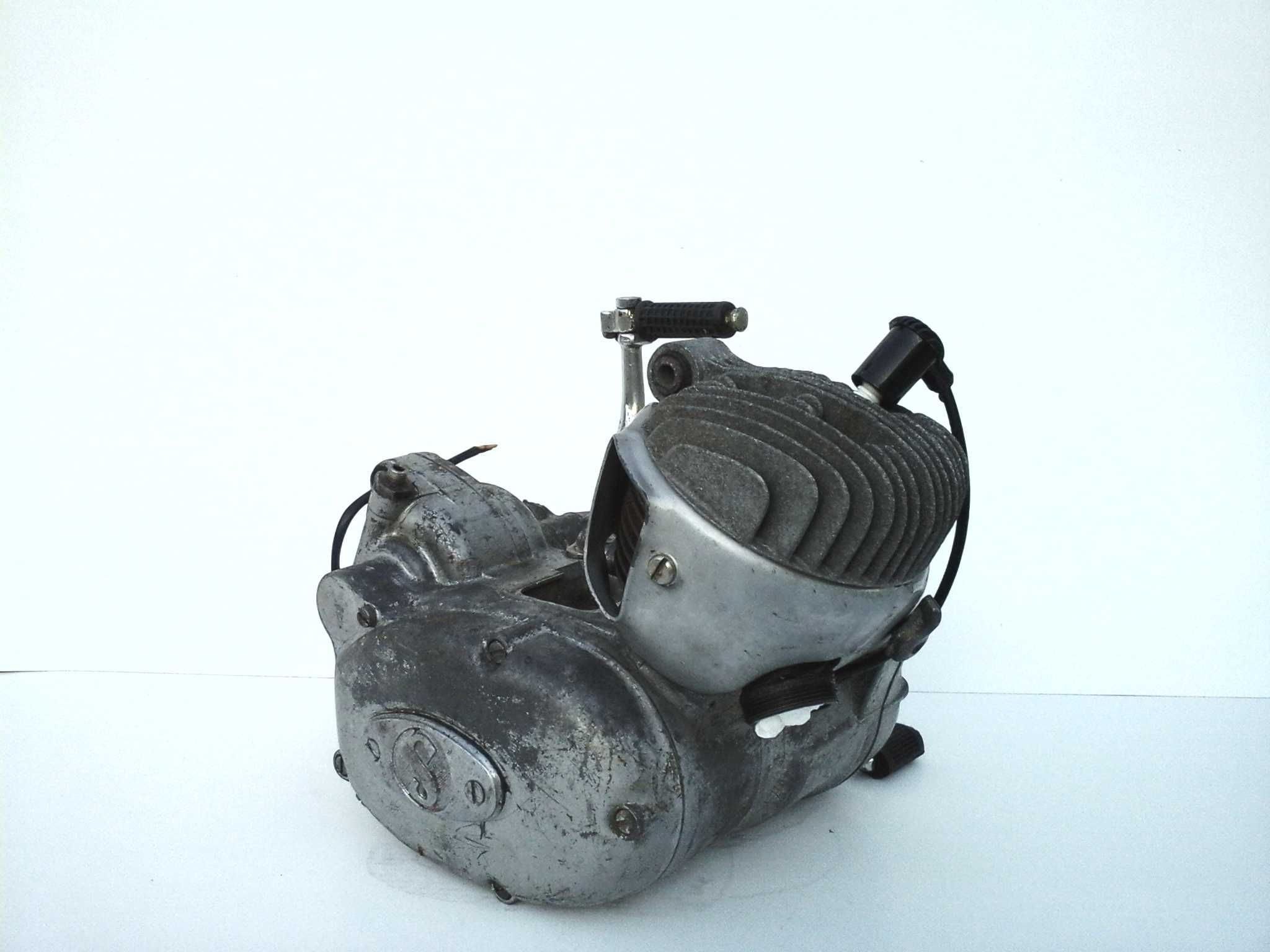 Motor SACHS 4 velocidades em estado razoavel