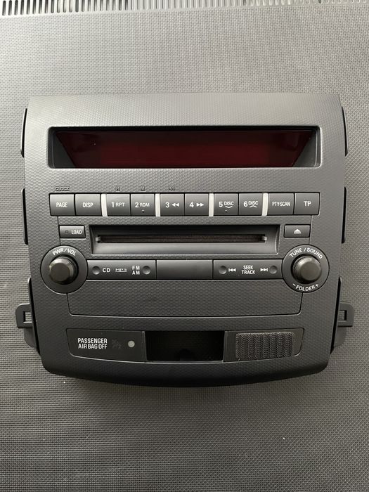 Панель та штатна магнітола Mitsubishi Outlander 8701A352 8002A139XA