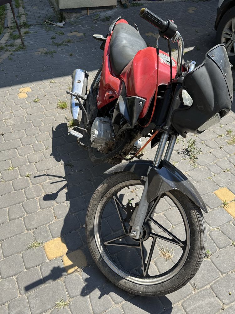 Продам мотоцикл Мустанг 2015