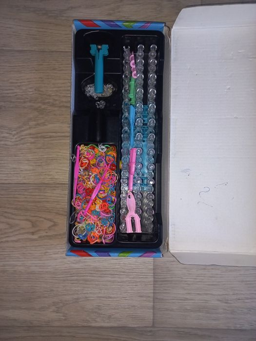 Набор для плетения браслетов из резинок