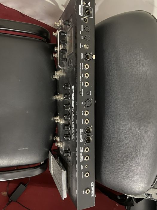 Vendo pedaleira Line 6 Podhd500