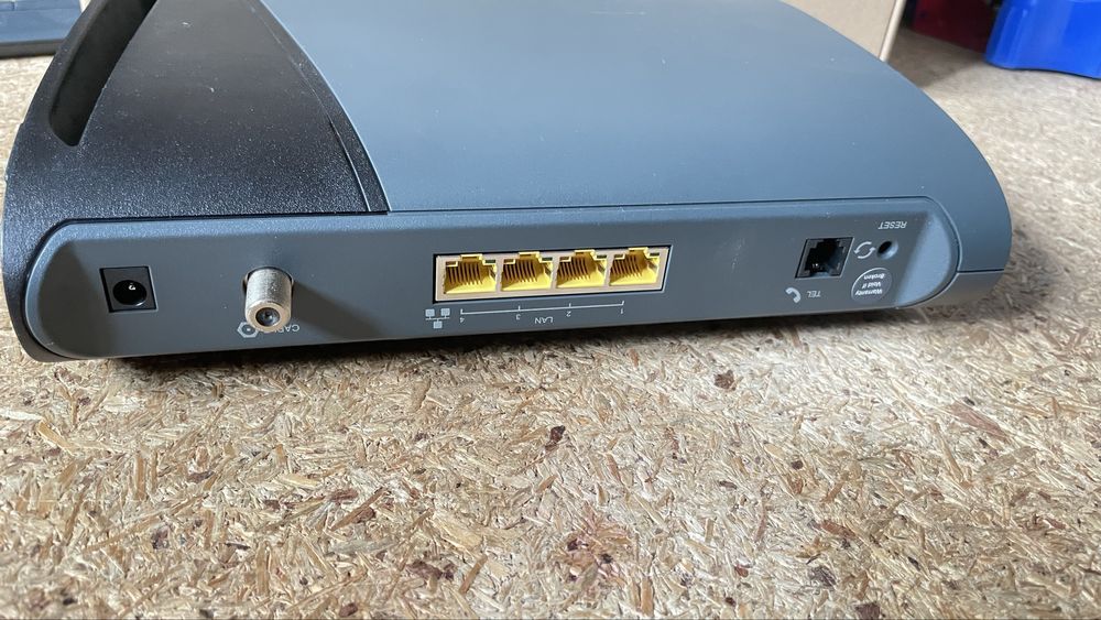 Modem kablowy ARRIS TG6441B