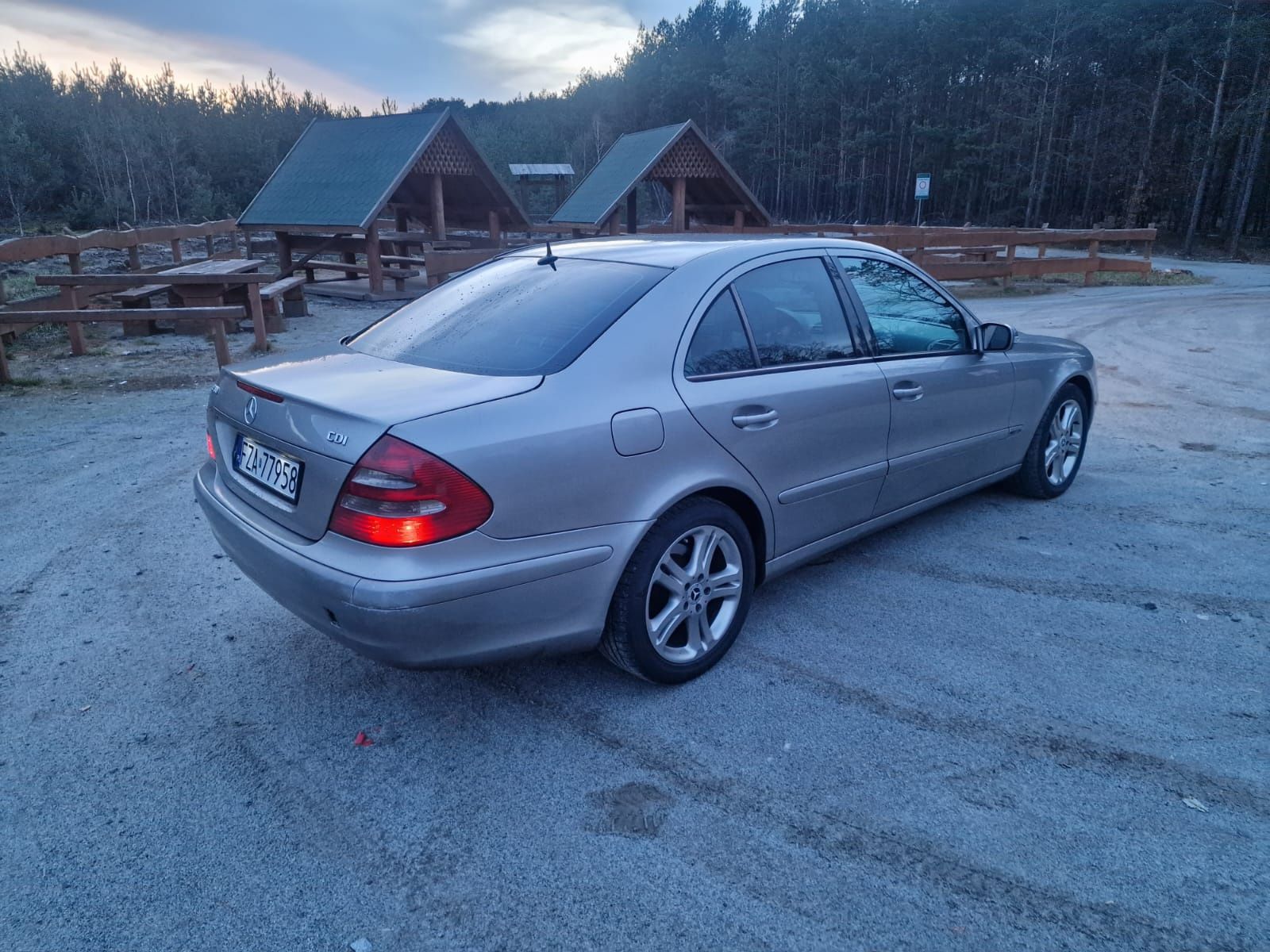 Mercedes-Benz w211 E200cdi