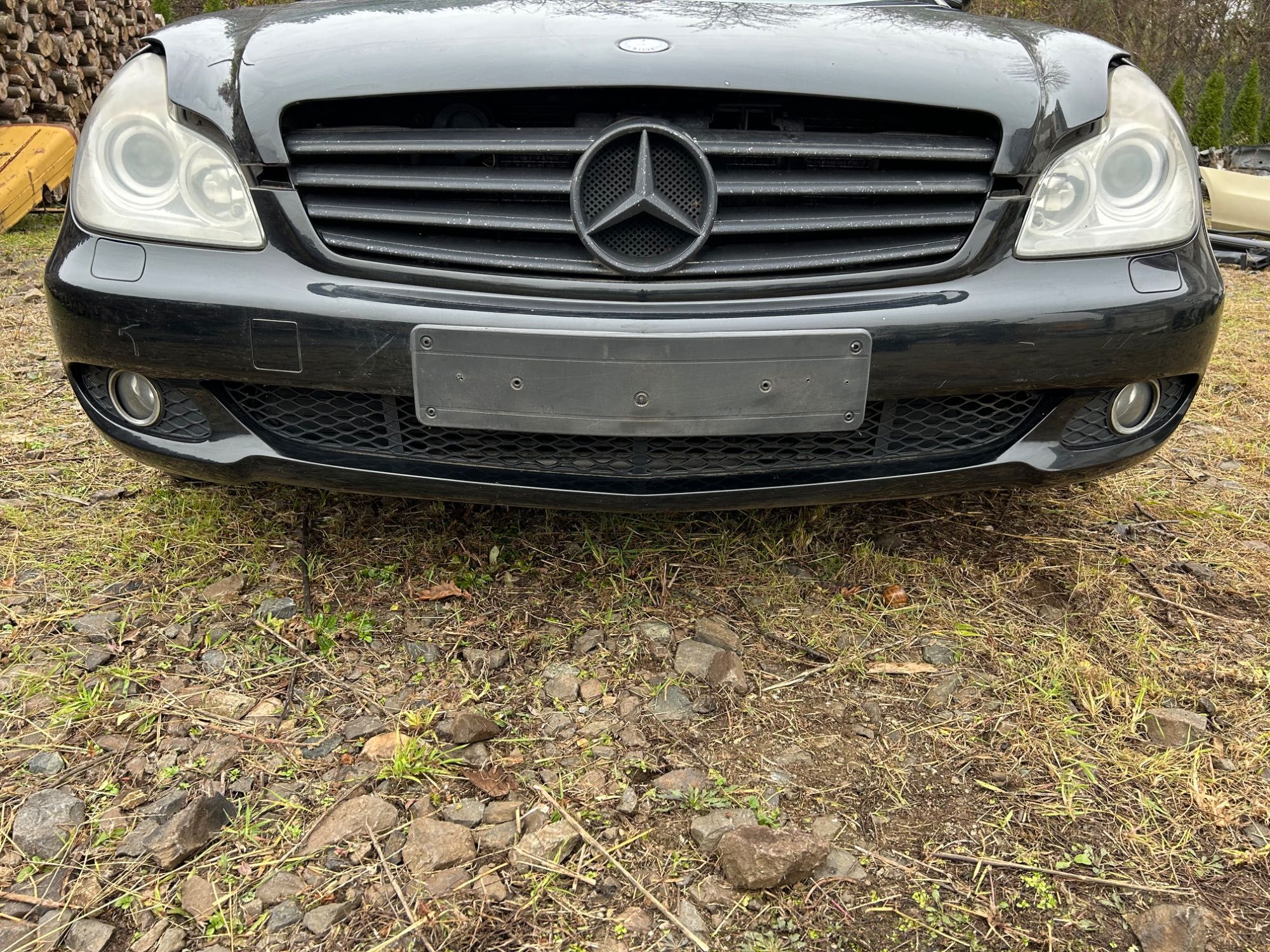 mercedes CLS 219 zderzak przód pod H7 C197