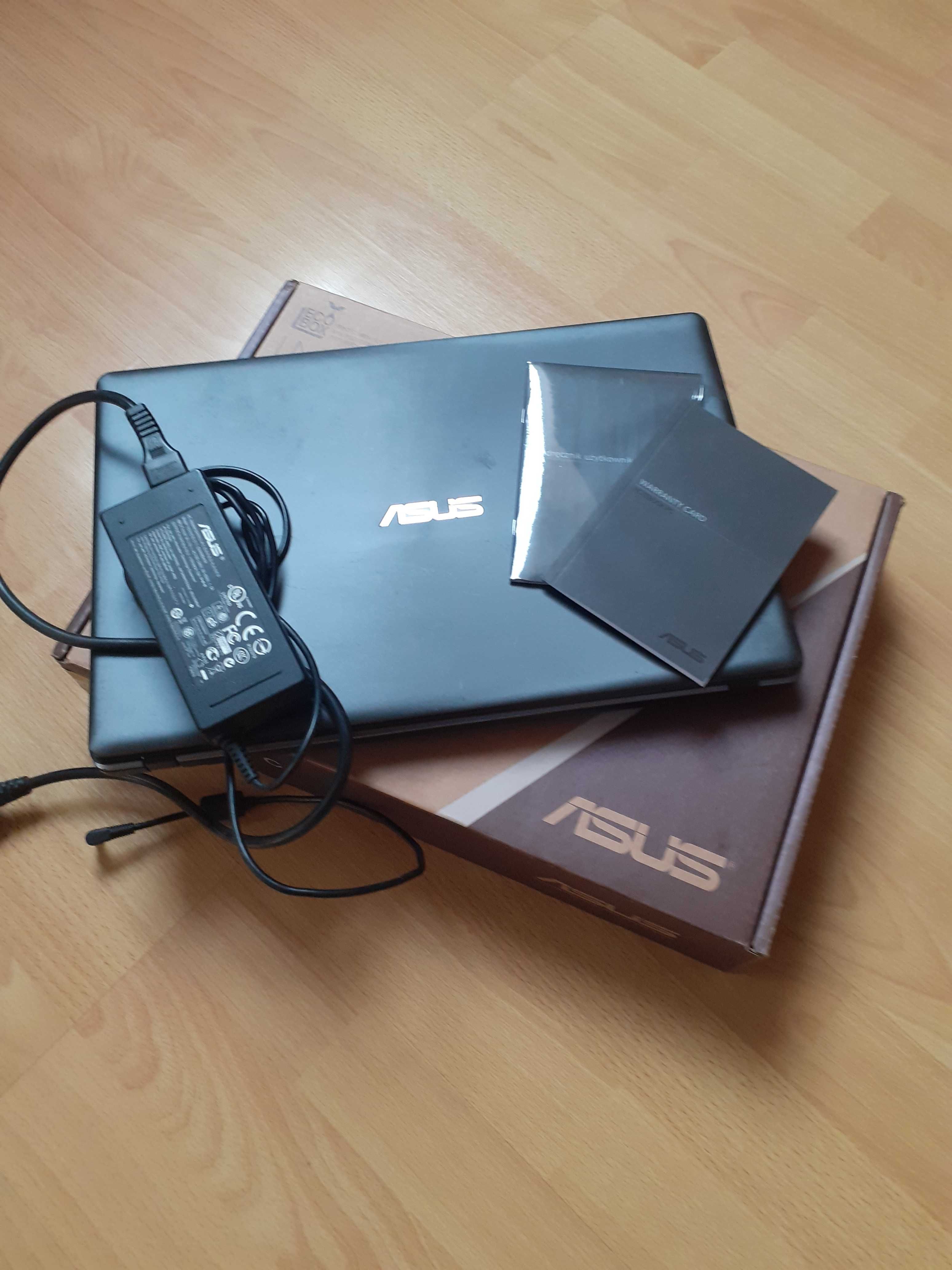 Laptop Asus X550C