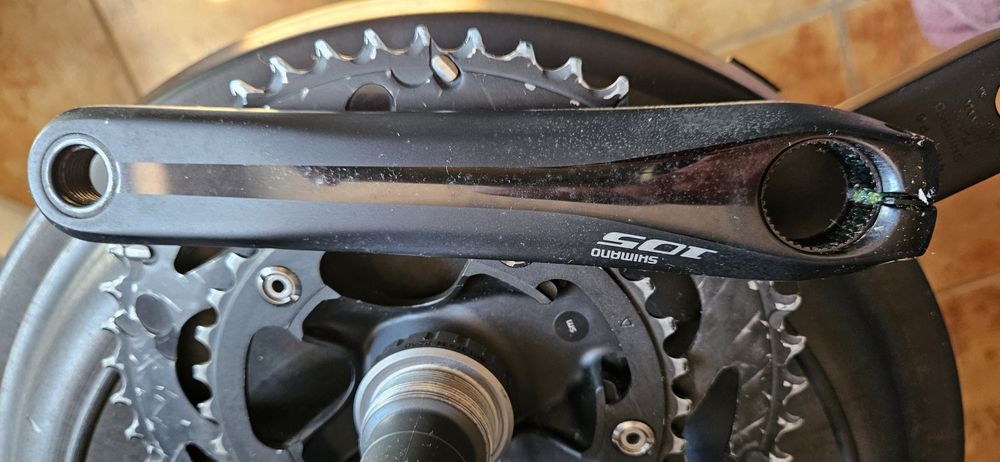 Pedaleiro Shimano 105 - 50/34 10 velocidades