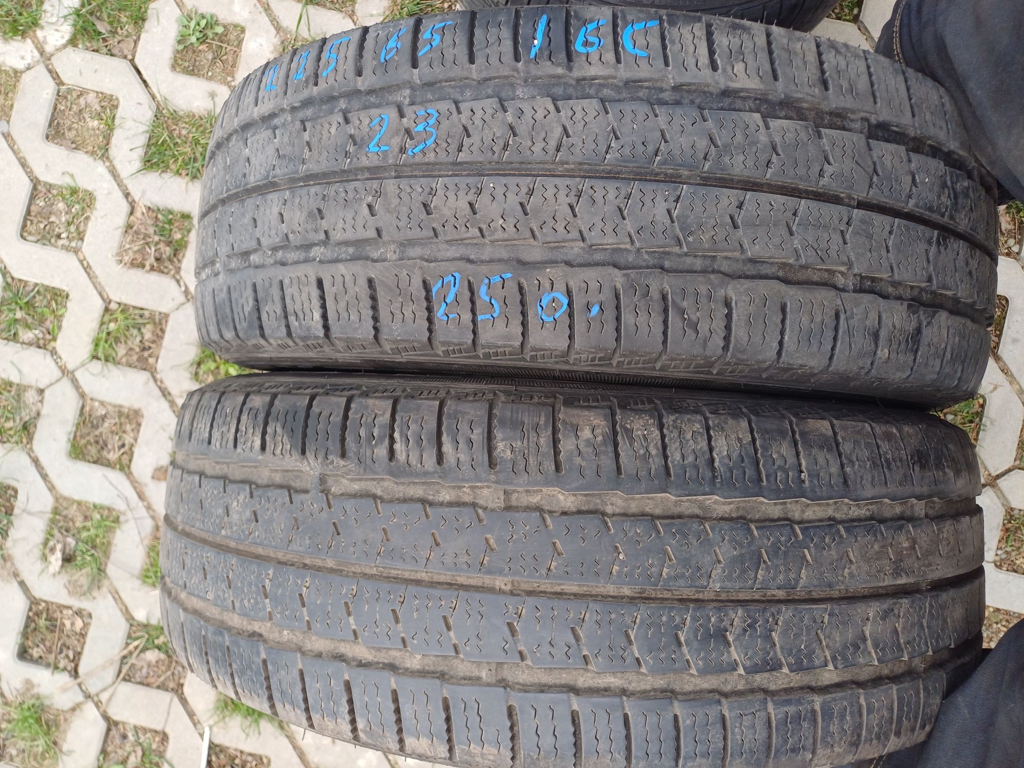 2 opony zimowe 225/65r16c NEXEN 2023r 6mm