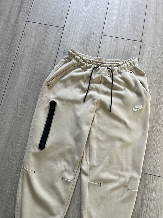 штани Nike Tech Fleece