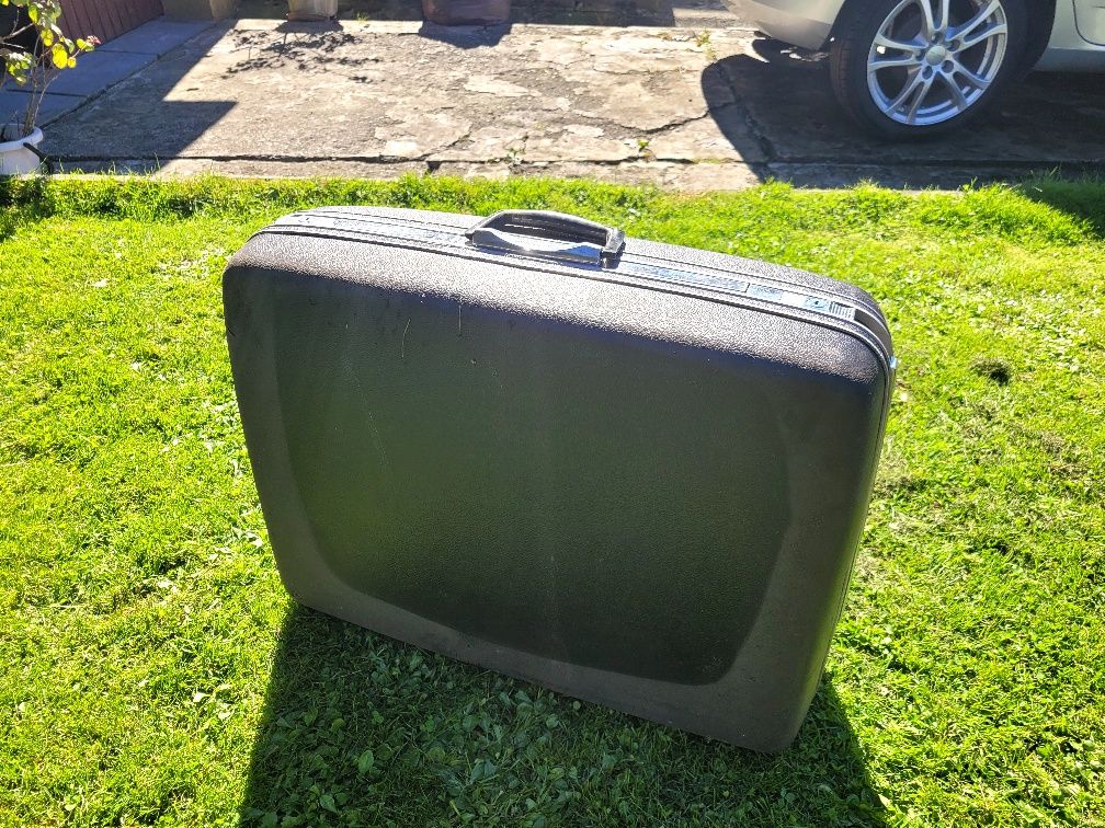 Walizka Samsonite 50x20x65 - Solidna i Praktyczna na Każdą Podróż