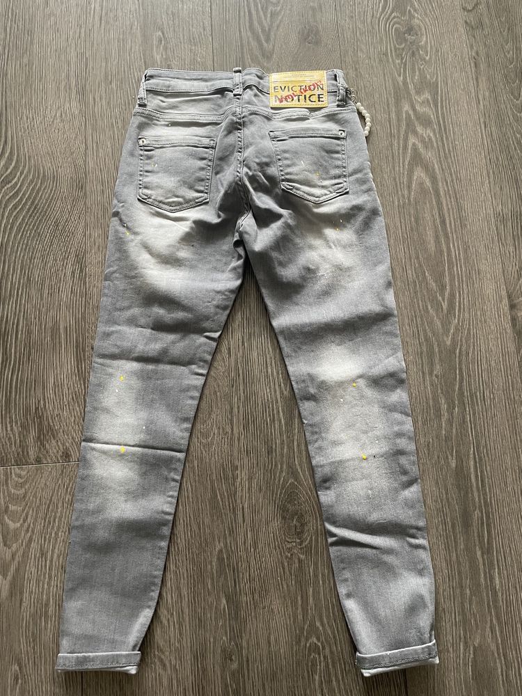 Dsquared spodnie jeansowe przecena