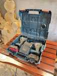 Conjunto Bosch Professional 18V — 2 Máquinas + 2 Baterias + Carregador