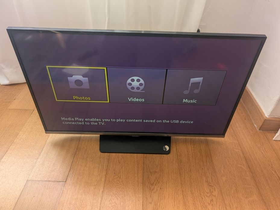 Samsung 32" Diagonal Class 5 Series LED-backlit LCD TV