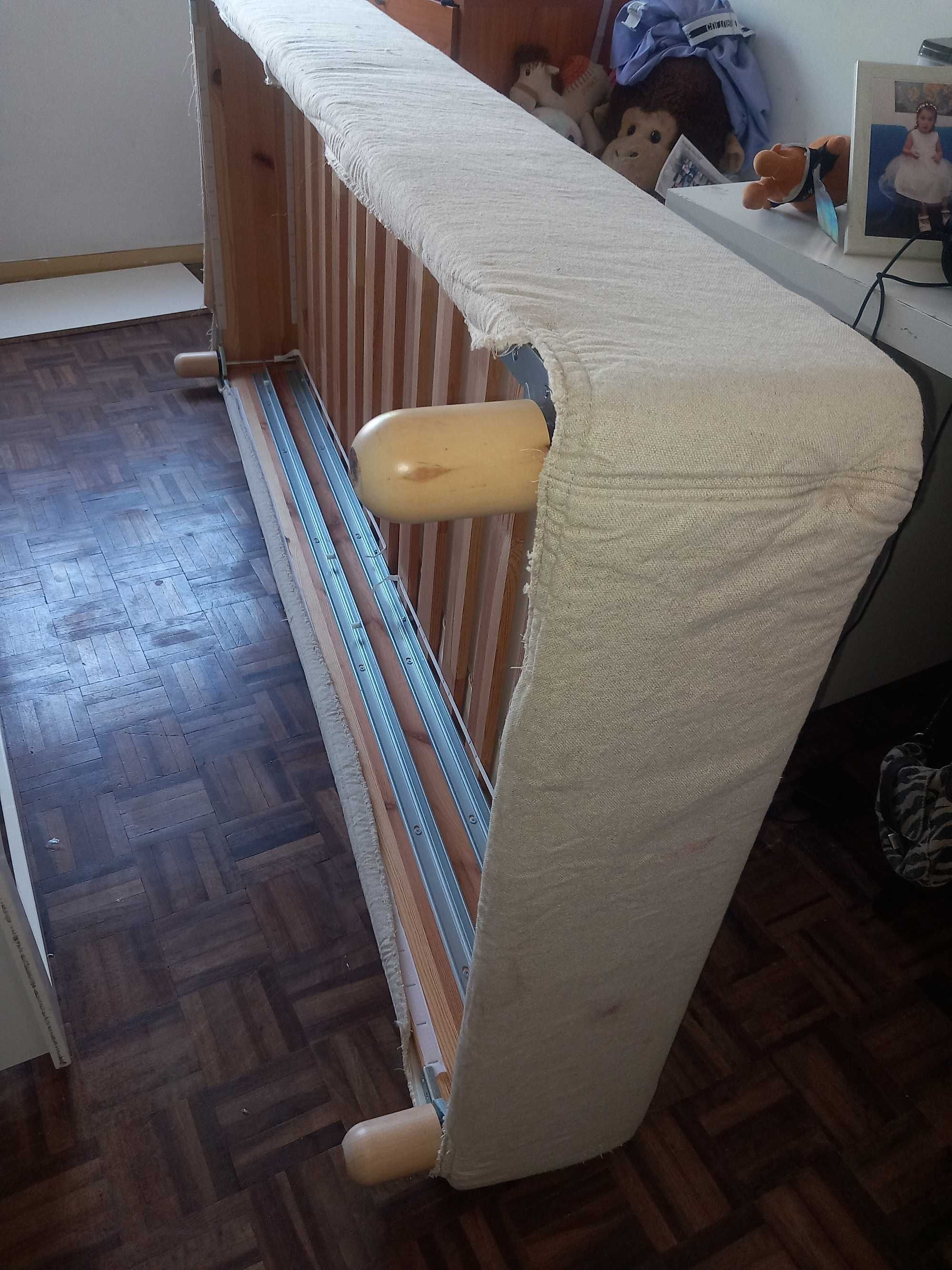 Estrato cama com pés
